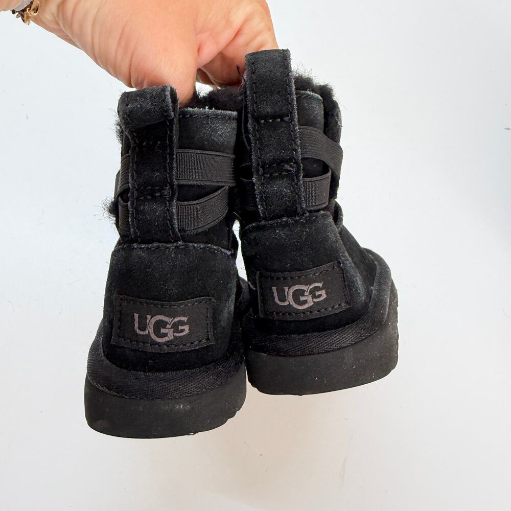 UGG Kids Black Mini Bailey Flex Boot Toddler Girls 6 - Picture 6 of 8